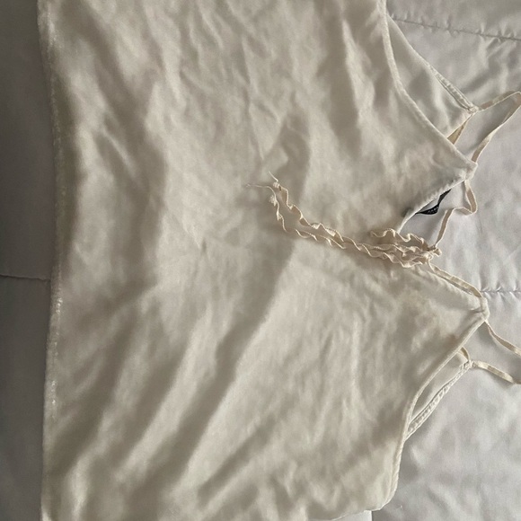 Zara Basic Trafalac White soft tank top - Picture 4 of 4